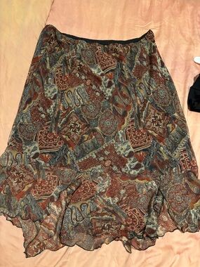 Vintage Paisley-Print Flowy Skirt in Rust and Blue